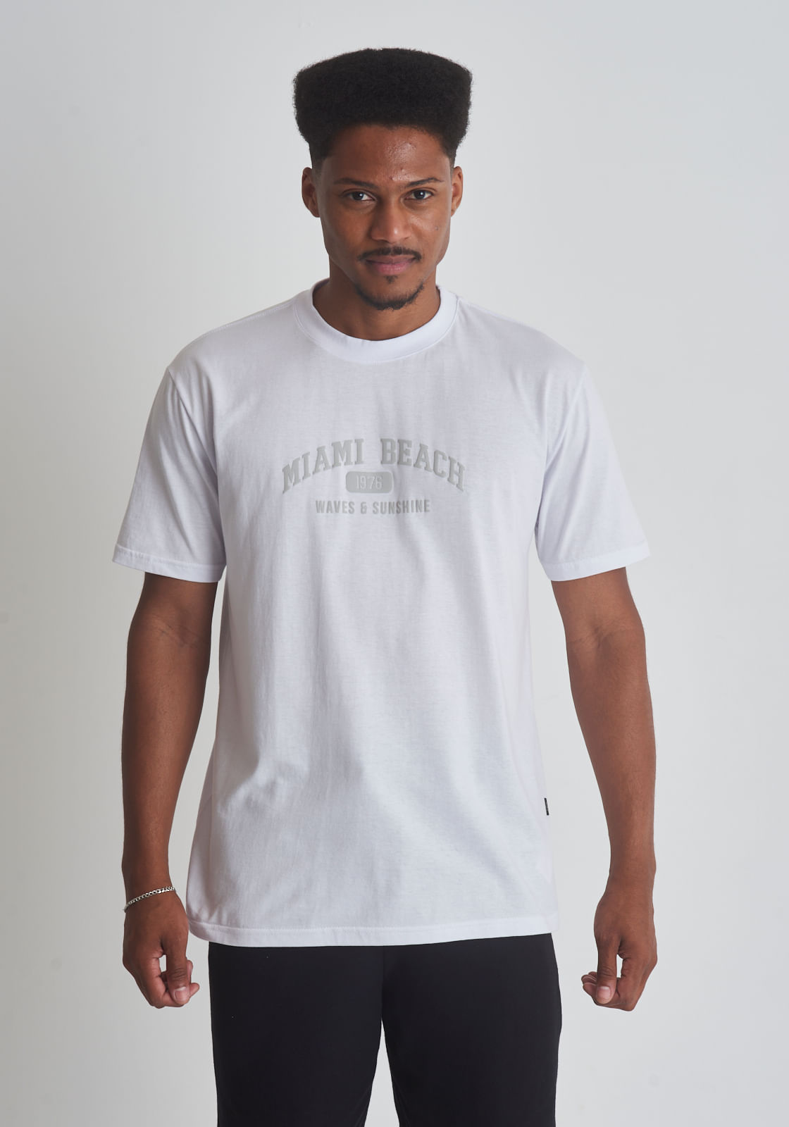 Camiseta estampa miami beach