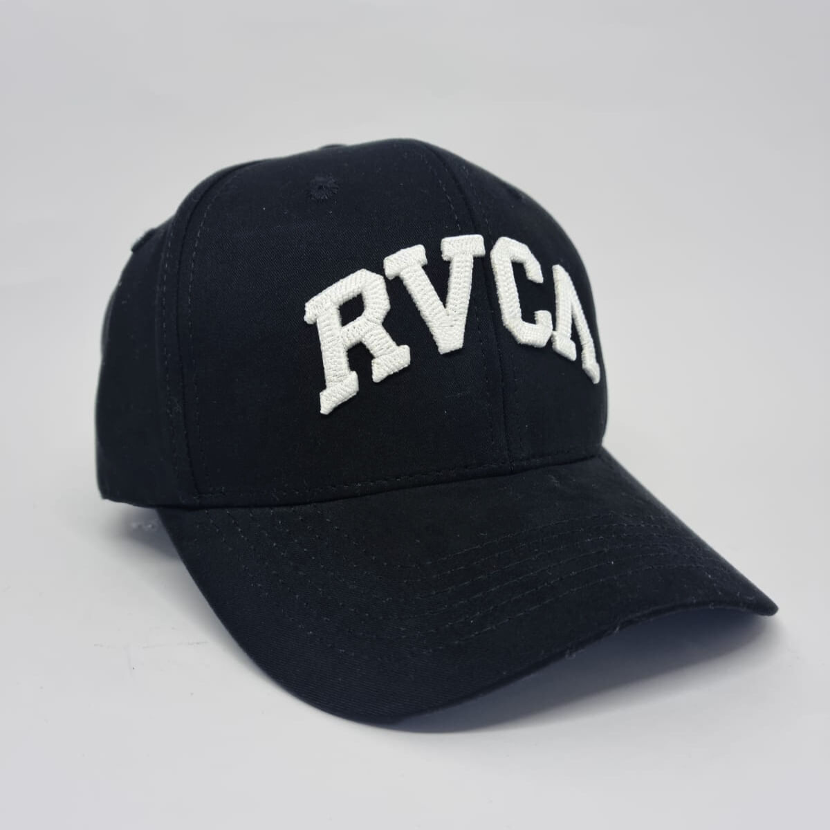 Encontraproduto.com.br - Boné Rvca Arched Snapback II Preto