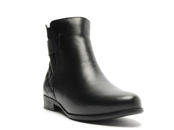Encontraproduto.com.br - Bota Arezzo Preta Couro Cano Curto Matelassê 10693