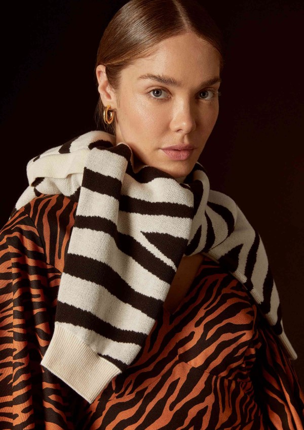 Encontraproduto.com.br - Vestido Midi Evasê Animal Print - Marrom