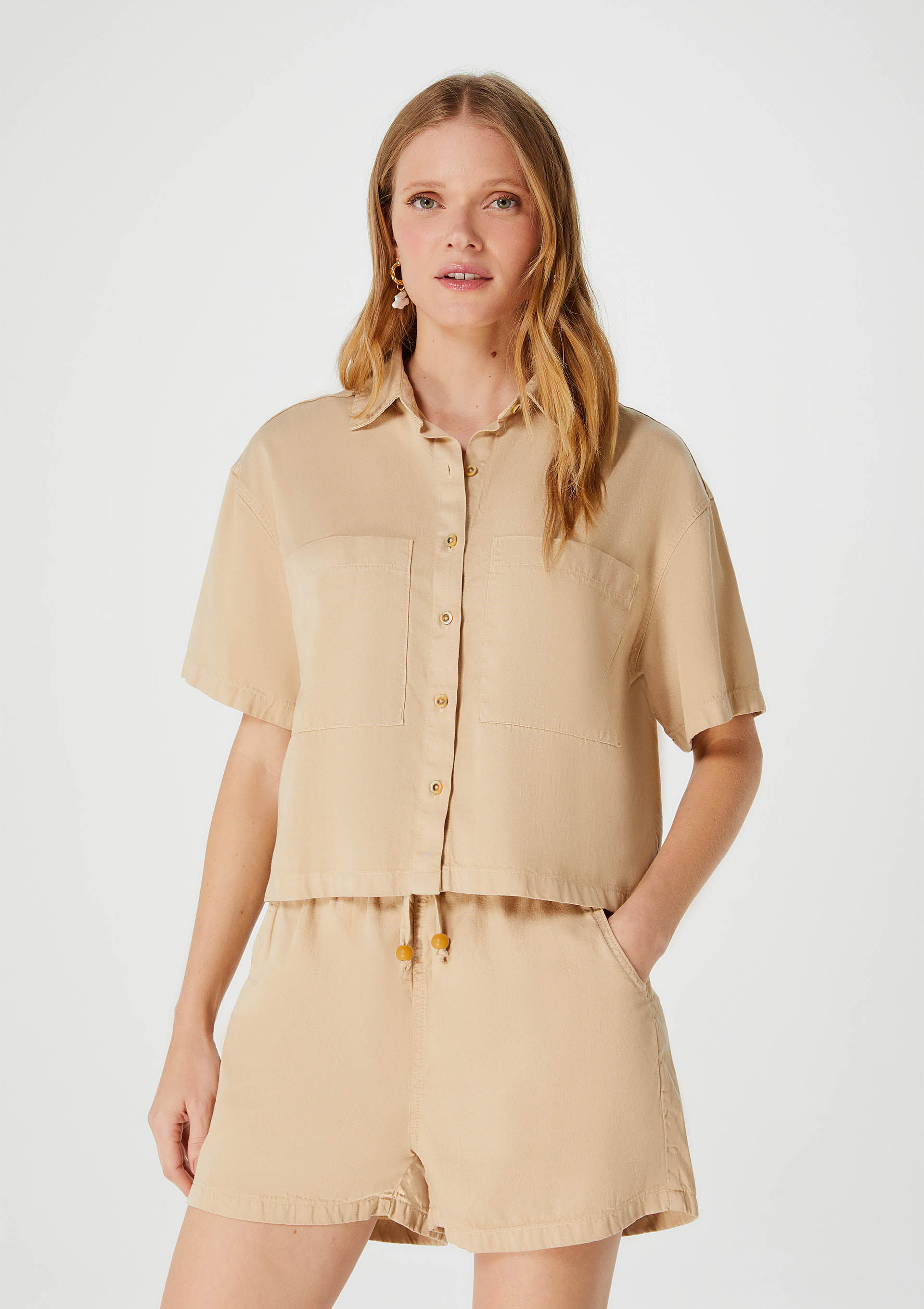 Camisa Cropped Feminina Manga Curta Em Sarja Eco - Marrom