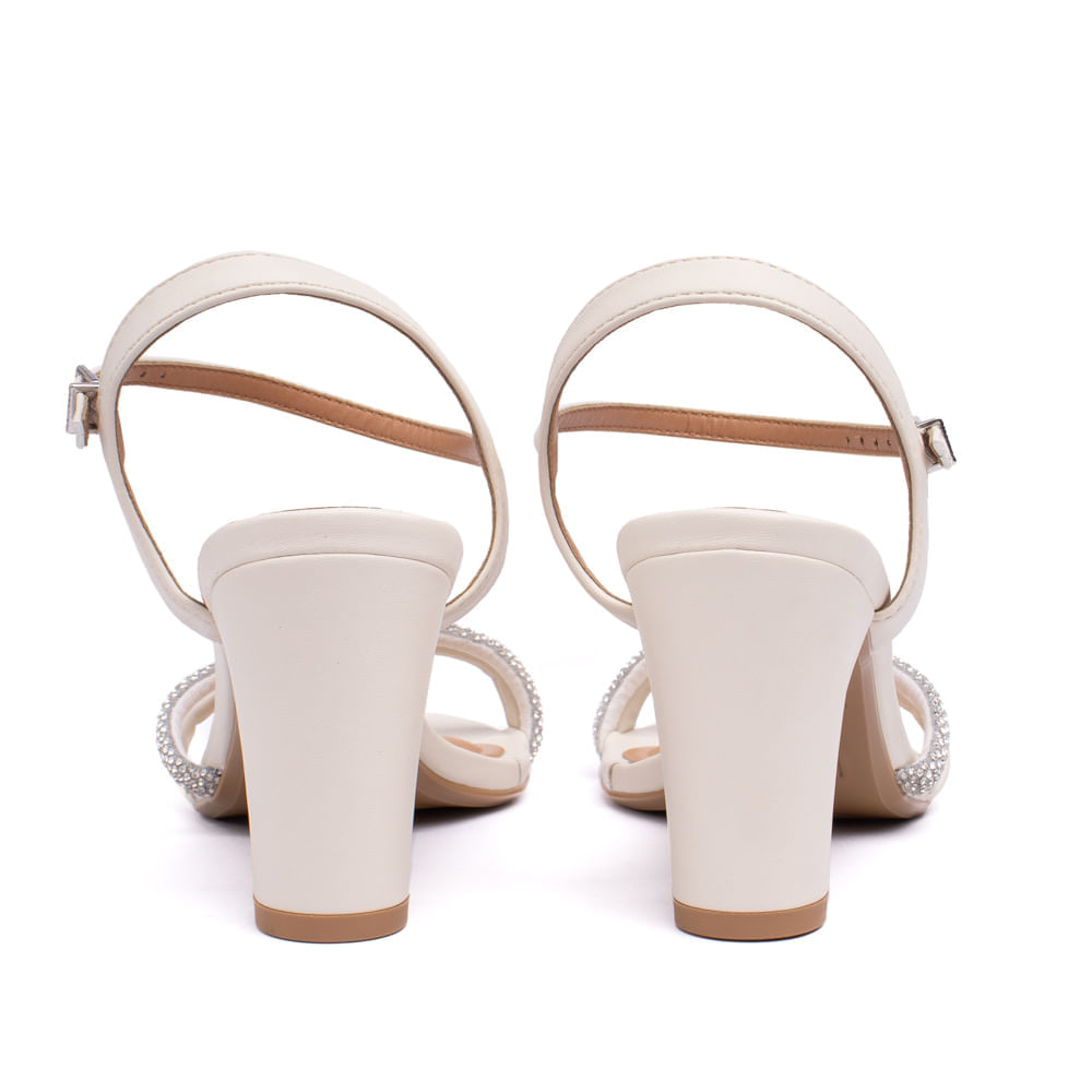 Encontraproduto.com.br - Sandália Feminina Vizzano Salto Grosso com Tira de Strass Off White