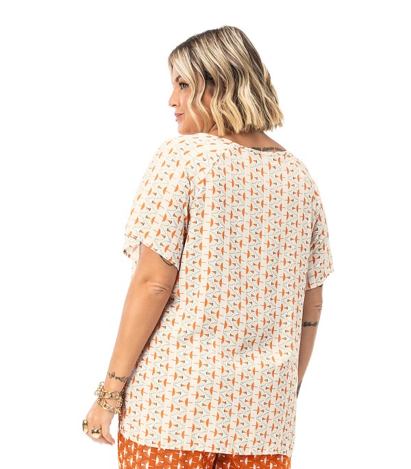 Encontraproduto.com.br - Blusa Plus Size Em Viscose Khyara Secret Glam Bege