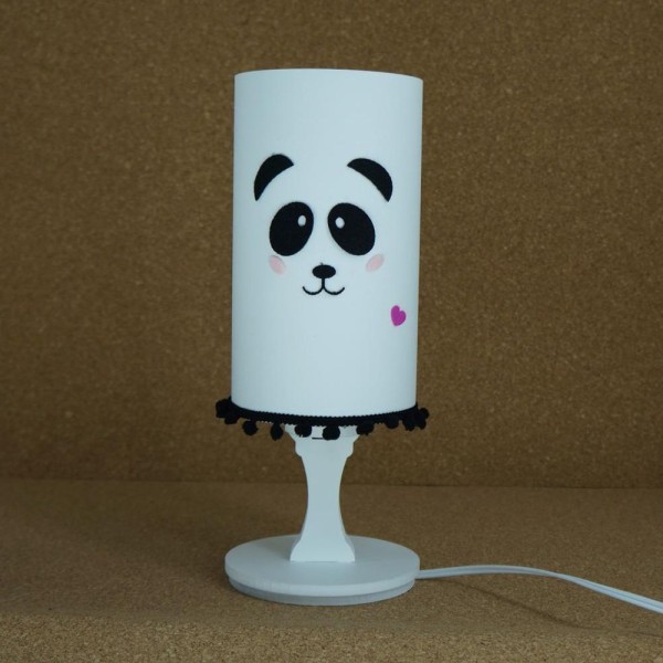 Encontraproduto.com.br - Abajur Cilíndrico Base Branca E Cúpula Pandinha E Pompons