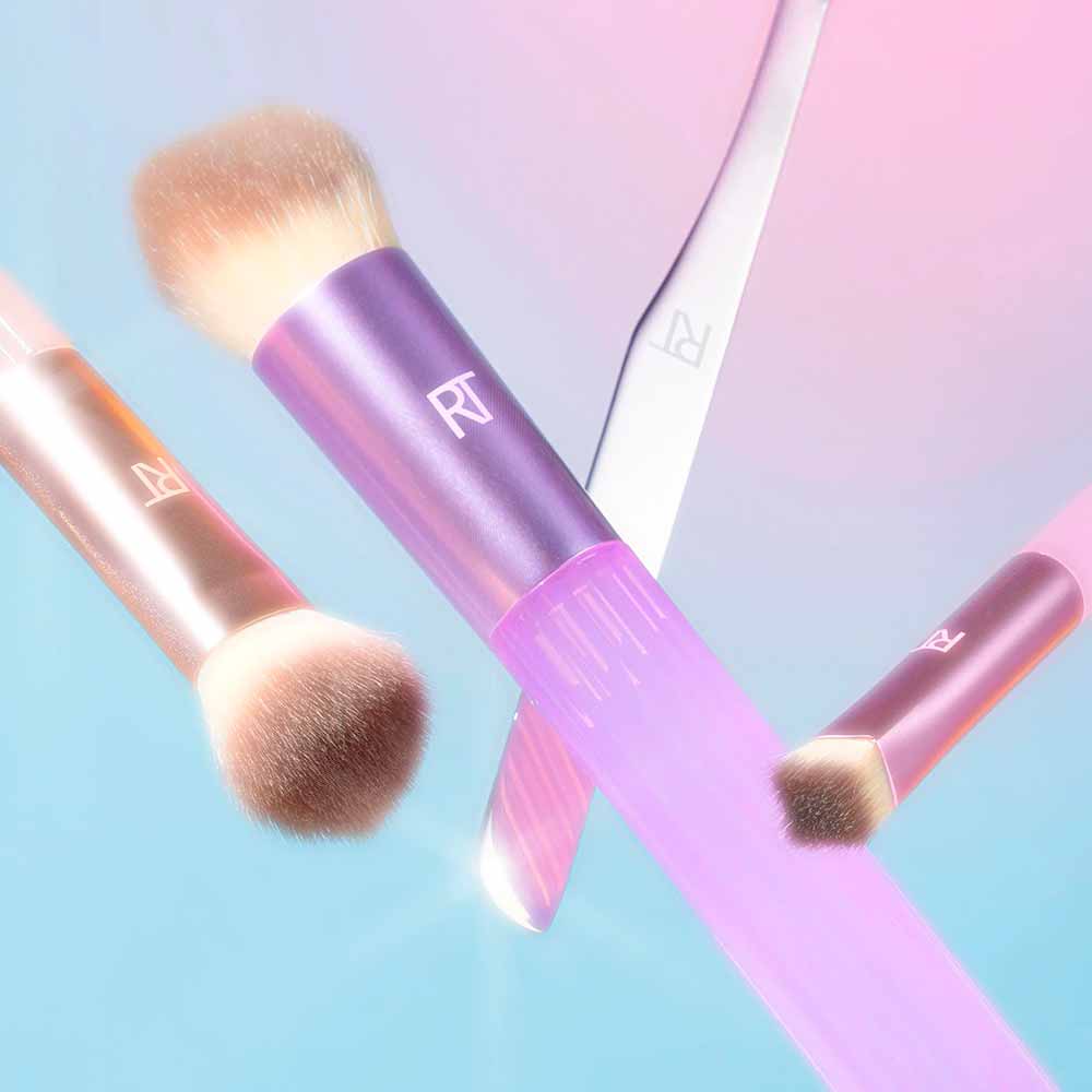Encontraproduto.com.br - Real Techniques Pastel Pop Plumped Up Kit - 3 Pincéis para o Rosto + 1 Espátula de Maquiagem