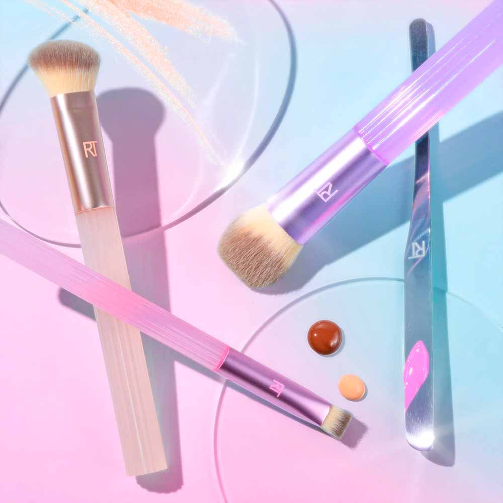 Encontraproduto.com.br - Real Techniques Pastel Pop Plumped Up Kit - 3 Pincéis para o Rosto + 1 Espátula de Maquiagem