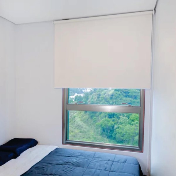 Encontraproduto.com.br - Persiana Rolo Blackout Pinpoint Bege  - 2,20m x 1,60m