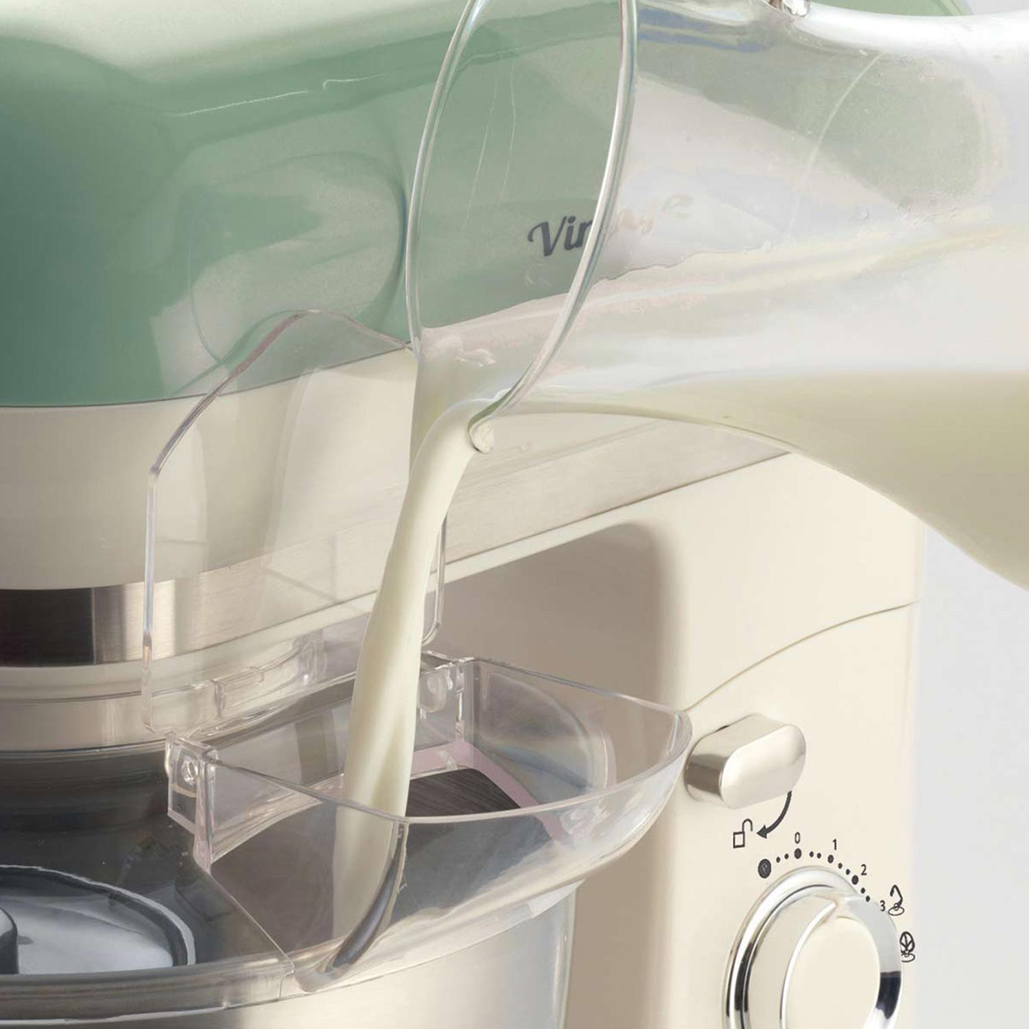 Encontraproduto.com.br - Batedeira Planetária Vintage Ariete Verde 127v