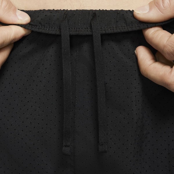 Encontraproduto.com.br - Shorts Nike Fast 2In Masculino - Preto