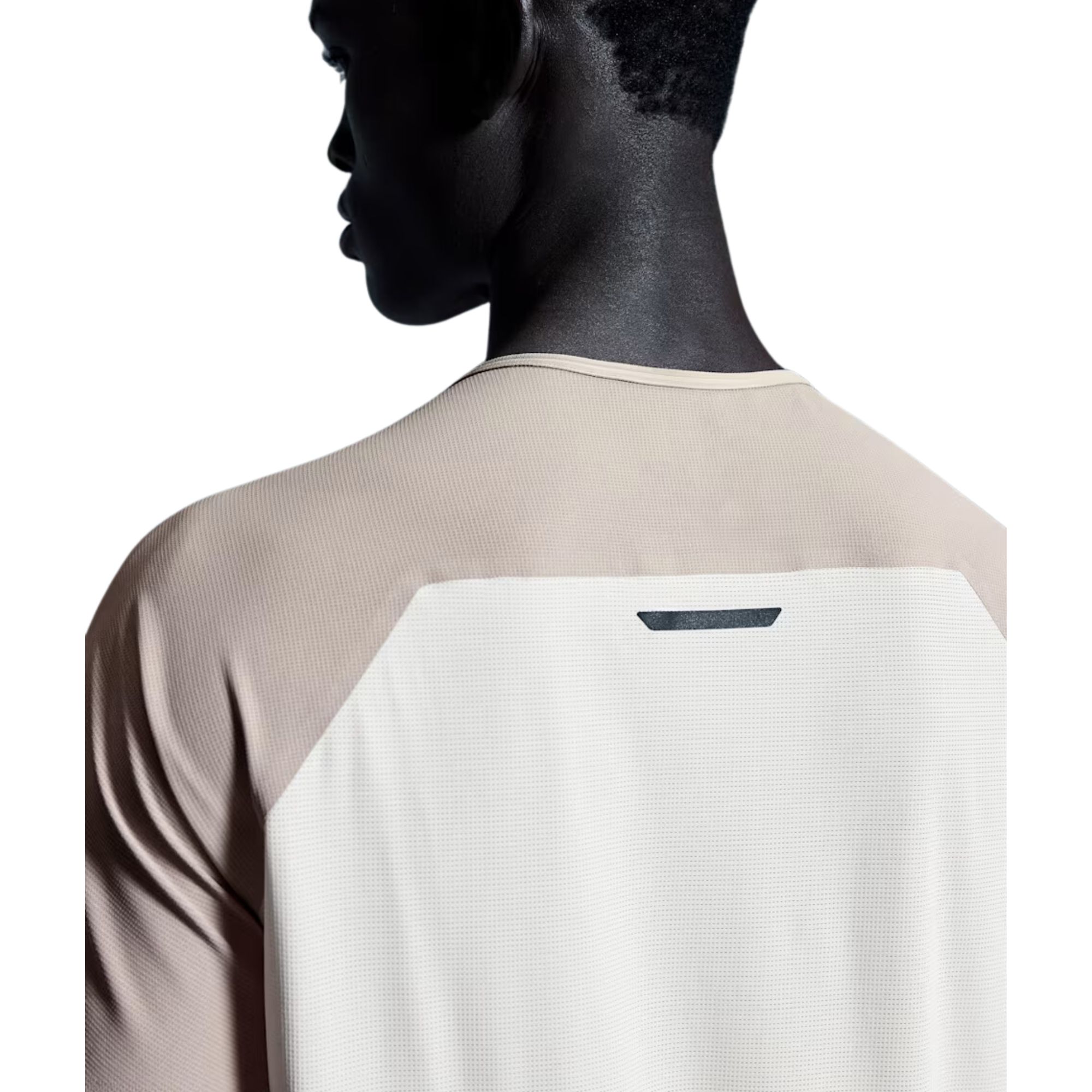 Encontraproduto.com.br - Camiseta On Running Performance-T Masculina - Marrom/Bege
