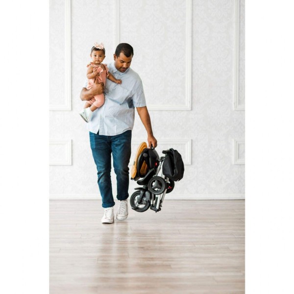 Encontraproduto.com.br - Joovy 1103 Triciclo Infantil para Passeio com Assento Ajustavel 8 Estagios Idade Recomendada 6 Meses a 5 Anos Laranja