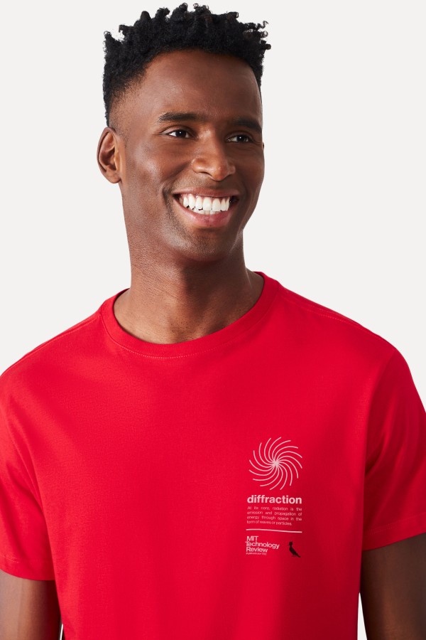 Encontraproduto.com.br - Camiseta Masc Diffraction Escudo