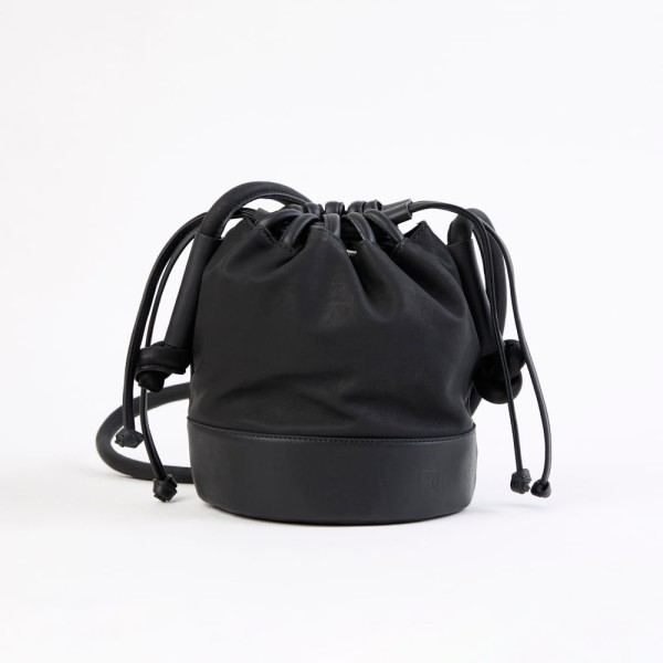Encontraproduto.com.br - Bolsa Silvia de Couro Preto