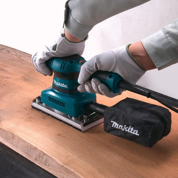 Encontraproduto.com.br - Lixadeira Orbital 190w 220v Bo3711 - Makita