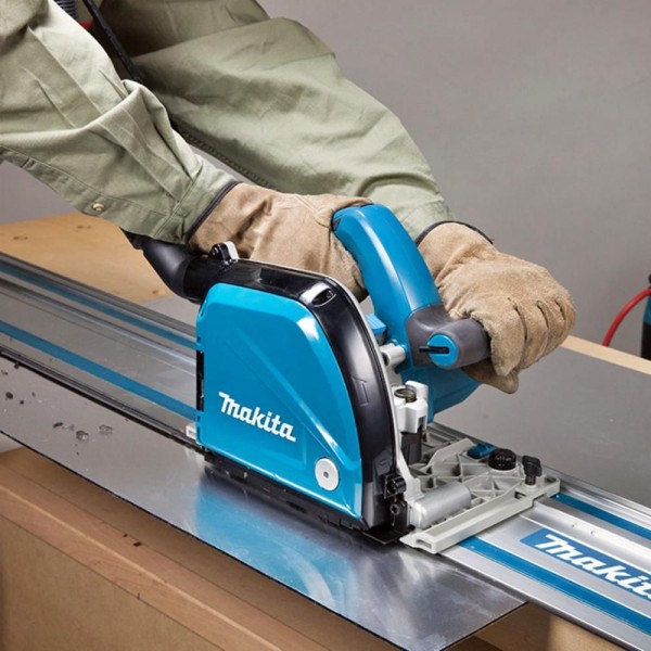 Encontraproduto.com.br - Fresadora Alumínio 1300W Com Disco Maleta Mak-Pac Adaptável a Coletor de Pó CA5000XJ 127V Makita