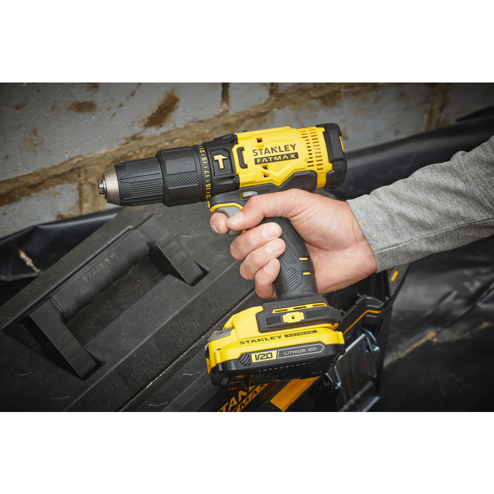 Encontraproduto.com.br - Parafusadeira E Furadeira De Impacto Stanley 1/2 13mm Duas Baterias SCD711C2K-BR