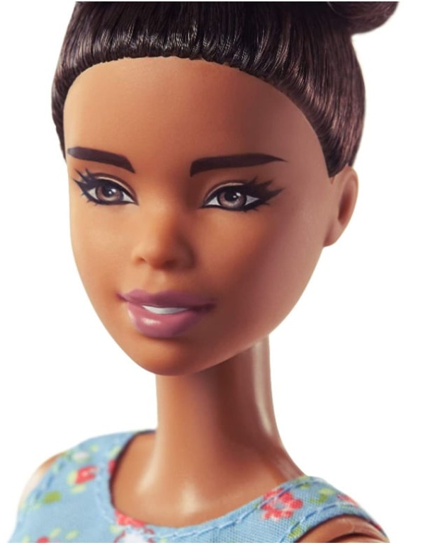 Encontraproduto.com.br - Boneca Barbie Doce Pomar da Fazenda Cesto com Cenouras  - Mattel
