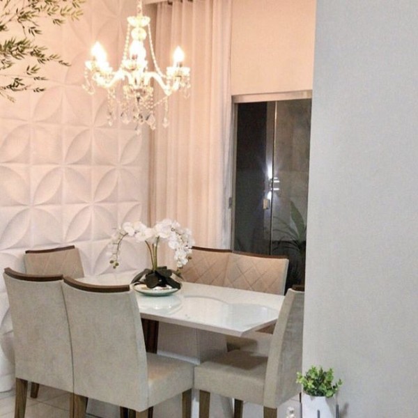 Encontraproduto.com.br - Arranjo com Três Orquídeas Brancas no Vaso Terrário Prateado | Formosinha