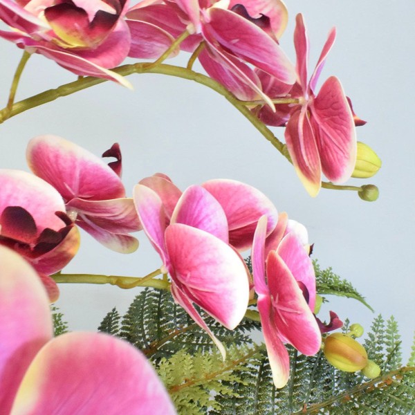 Encontraproduto.com.br - Arranjo Orquídeas e Samambaia Artificial no Vaso Prateado | Formosinha