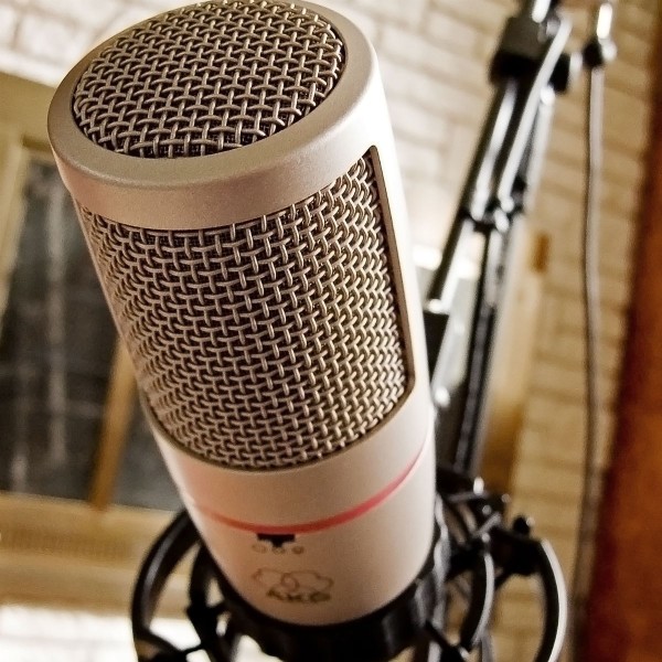 Encontraproduto.com.br - Microfone Condensador Para Estúdio C-4000B - AKG