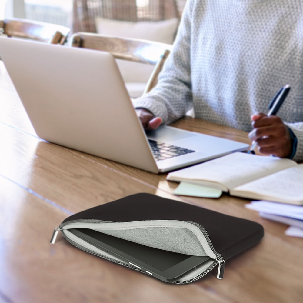 Encontraproduto.com.br - Case Neoprene Preta para Tablet até 7.5